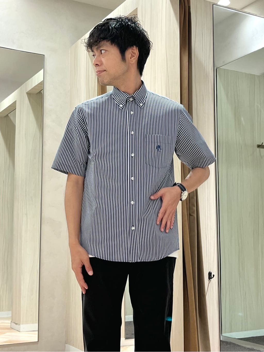 URAさんの「TAKEO KIKUCHI｜【抗菌防臭／5サイズ展開】ハイゲージポンチ Tシャツ」を使ったコーディネート