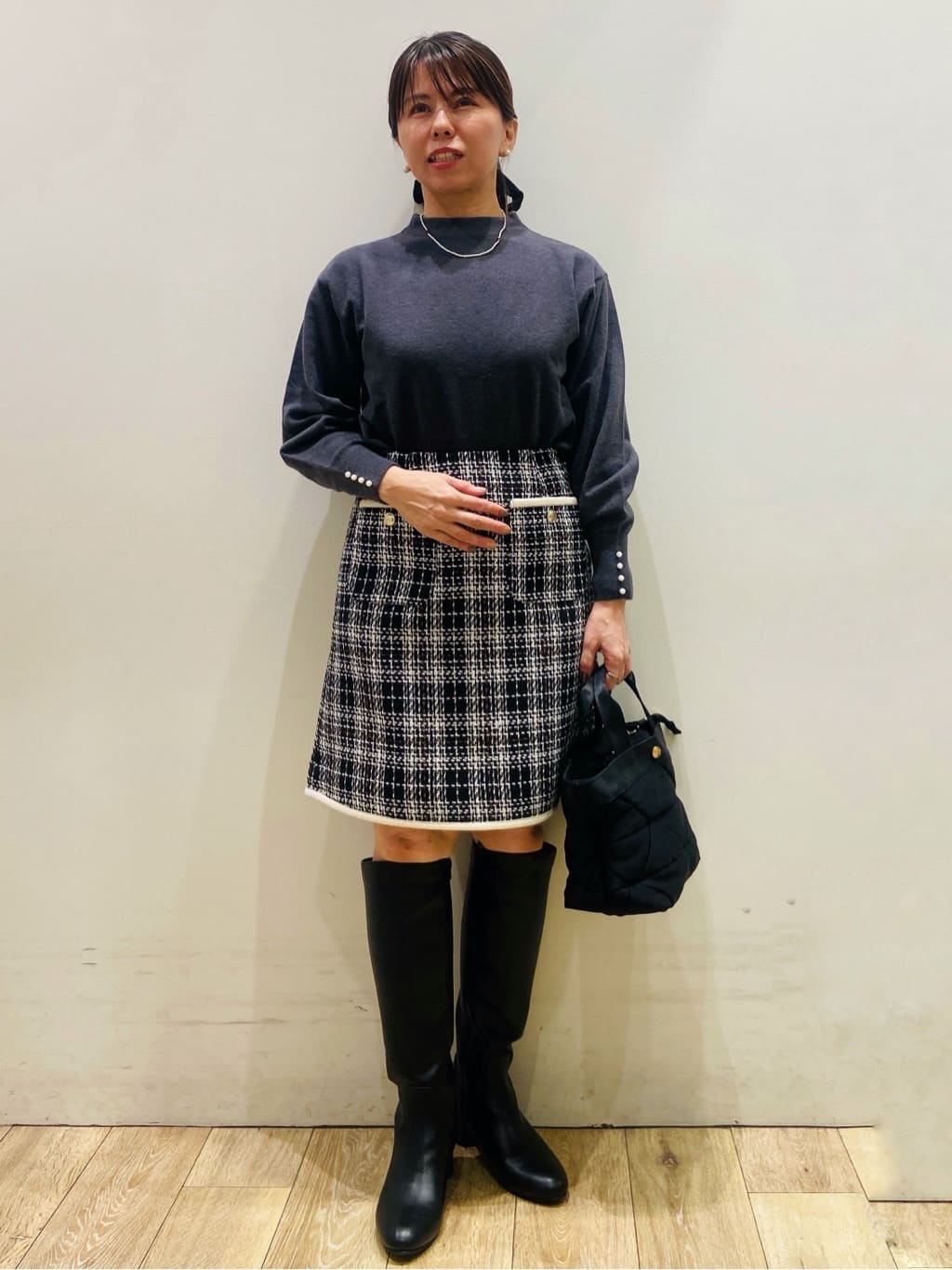 YUKOさんの「index｜ふんわりボトルネックパフスリーブニット【洗濯機OK】」を使ったコーディネート