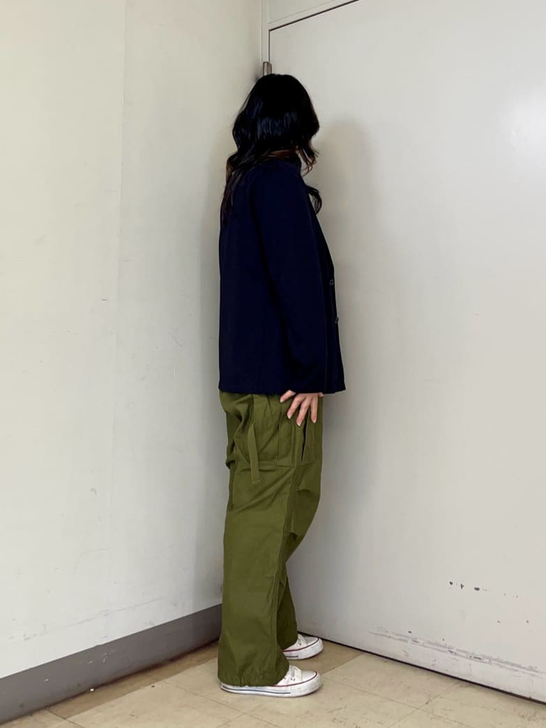 iwさんの「TAKEO KIKUCHI｜【JUST ONE LAYER】ダウンファブリック テーラード ジャケット」を使ったコーディネート