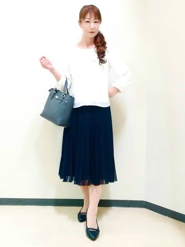 花さんの「Reflect｜【ライトアウター／ゆったりシルエット／気軽な羽織に◎】ドライタッチカーディガン」を使ったコーディネート