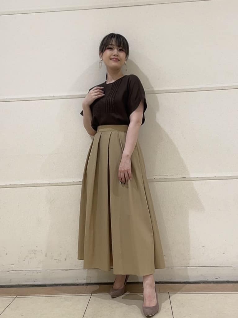 watanabeさんの「UNTITLED｜【はっ水/ナイロン/後ろウエストゴム】タスランフレアスカート」を使ったコーディネート