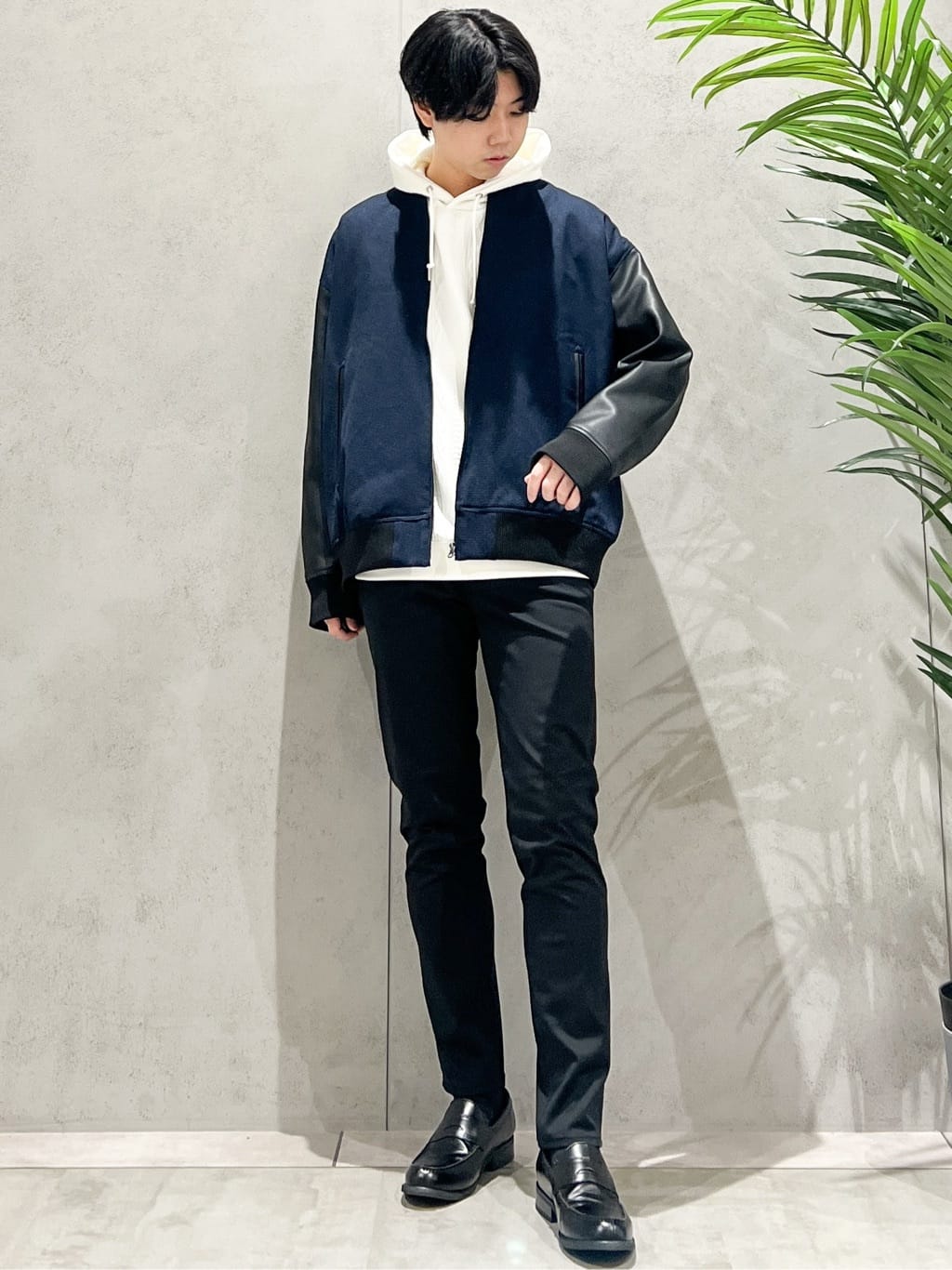 SHI-MAさんの「THE SHOP TK｜【1ランク上の大人カジュアルに】異素材コンビ リブブルゾン」を使ったコーディネート