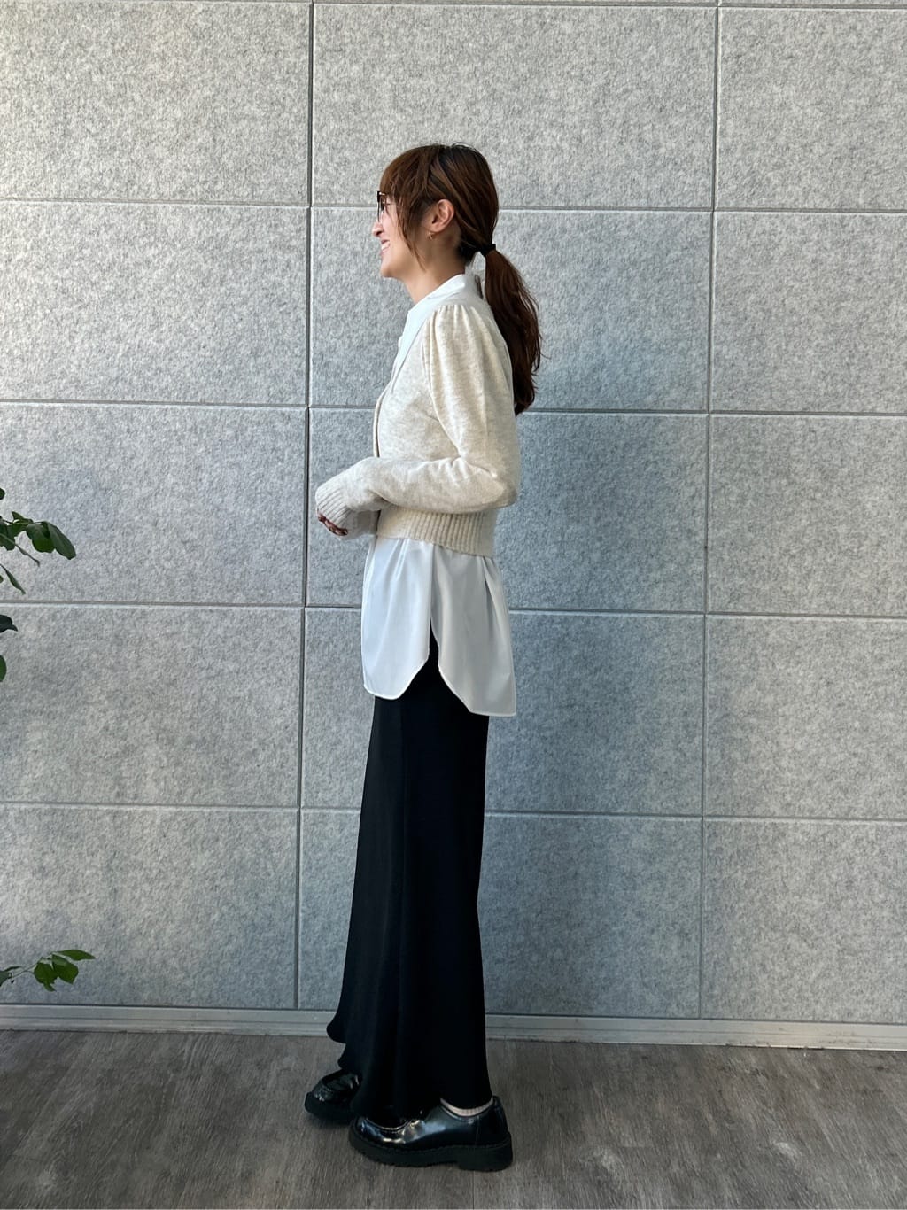 harunaさんの「CODE A｜M cloudy puff cardigan」を使ったコーディネート