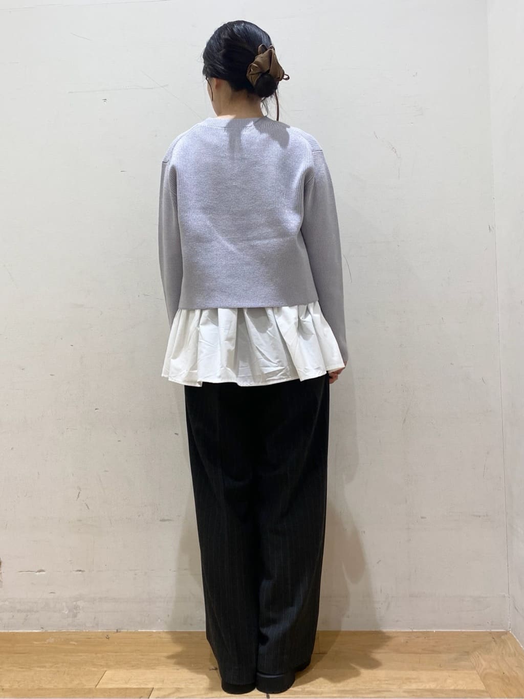 みなみさんの「OPAQUE.CLIP｜《ツインセット》ショートラメニット&times;フレアタンクトップ【洗濯機OK】」を使ったコーディネート