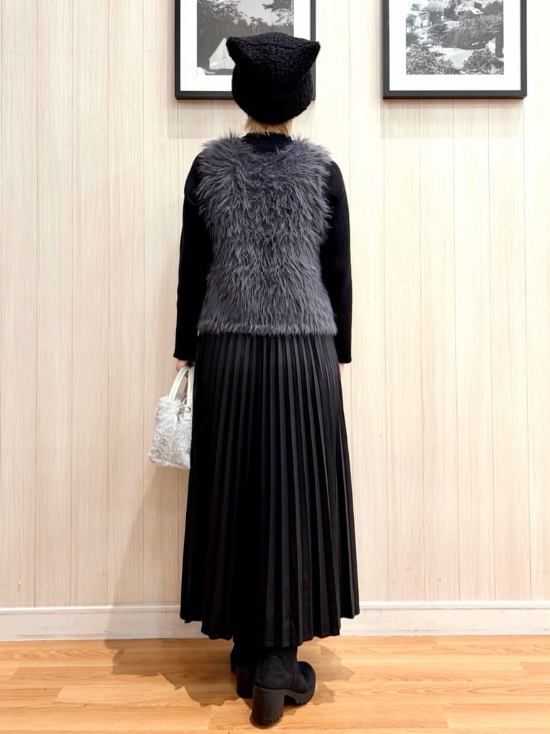 ユ（yu）さんの「SHOO･LA･RUE｜」を使ったコーディネート