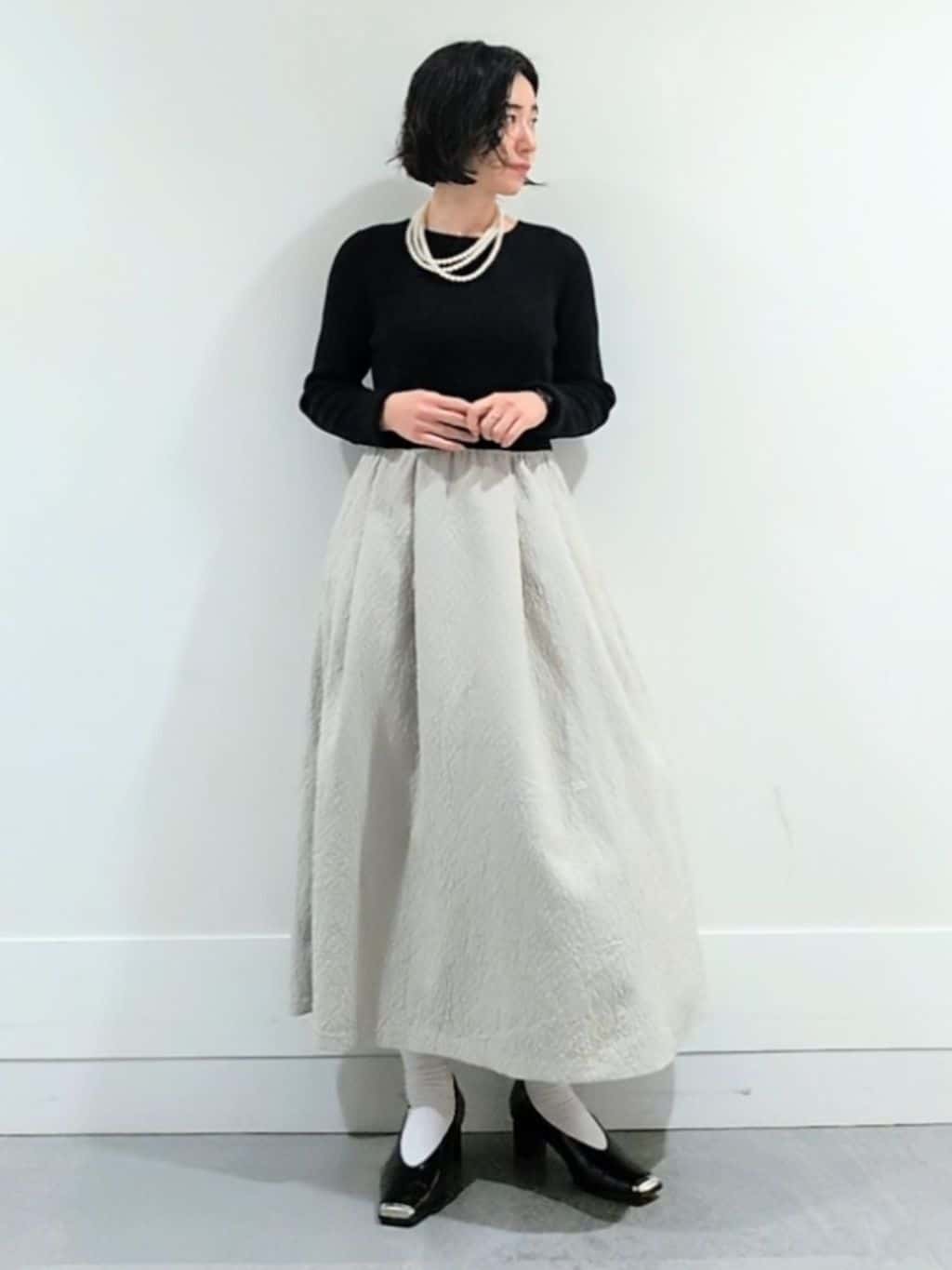 ミズタさんの「UNTITLED｜【大人フェミニン/トレンド】ニット&times;ジャカード ドッキングワンピース」を使ったコーディネート