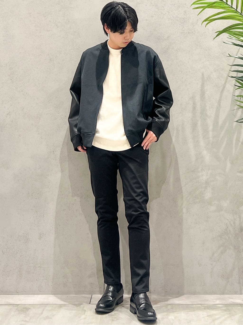 SHI-MAさんの「THE SHOP TK｜【1ランク上の大人カジュアルに】異素材コンビ リブブルゾン」を使ったコーディネート
