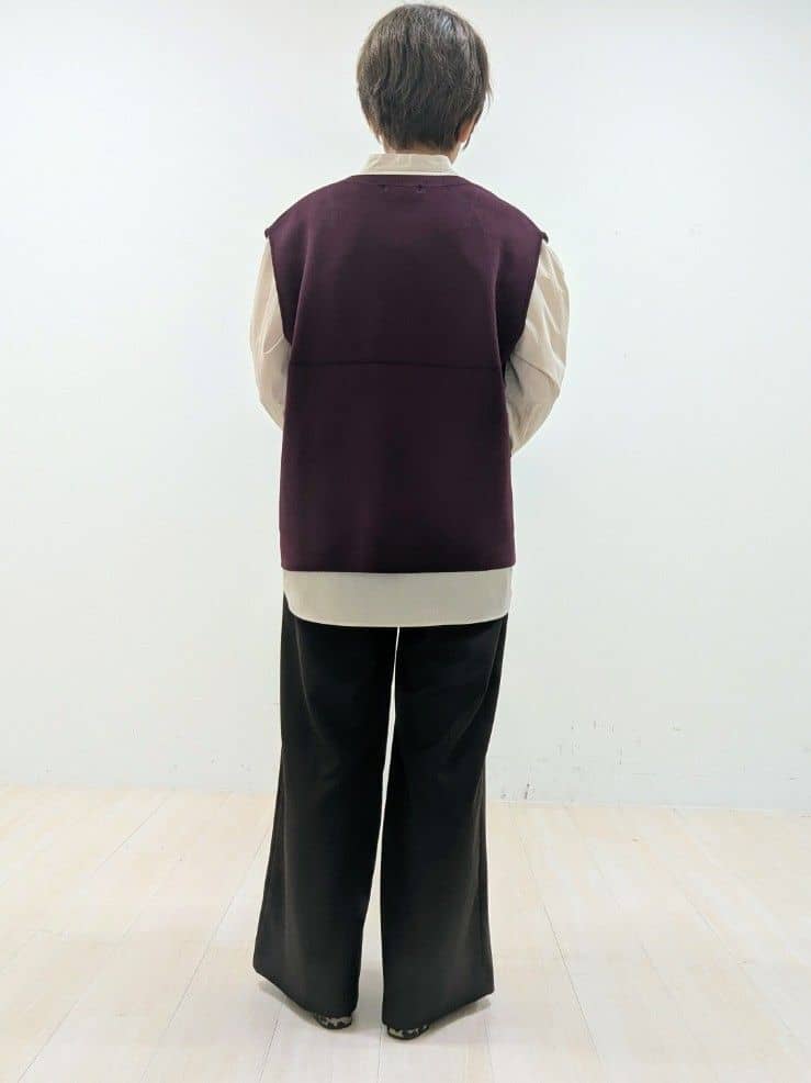 nishiさんの「Reflect｜【さらっと一枚で決まる／重ね着にもおすすめ◎】タックスリーブシャツブラウス」を使ったコーディネート