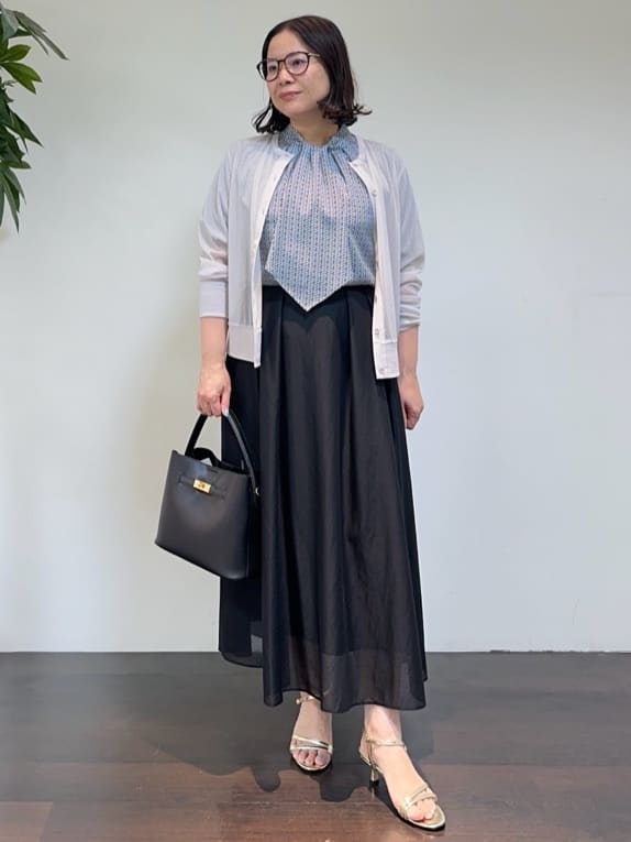 Asamiさんの「UNTITLED｜【通勤/オフィス】ジオメ柄ボウタイブラウス」を使ったコーディネート