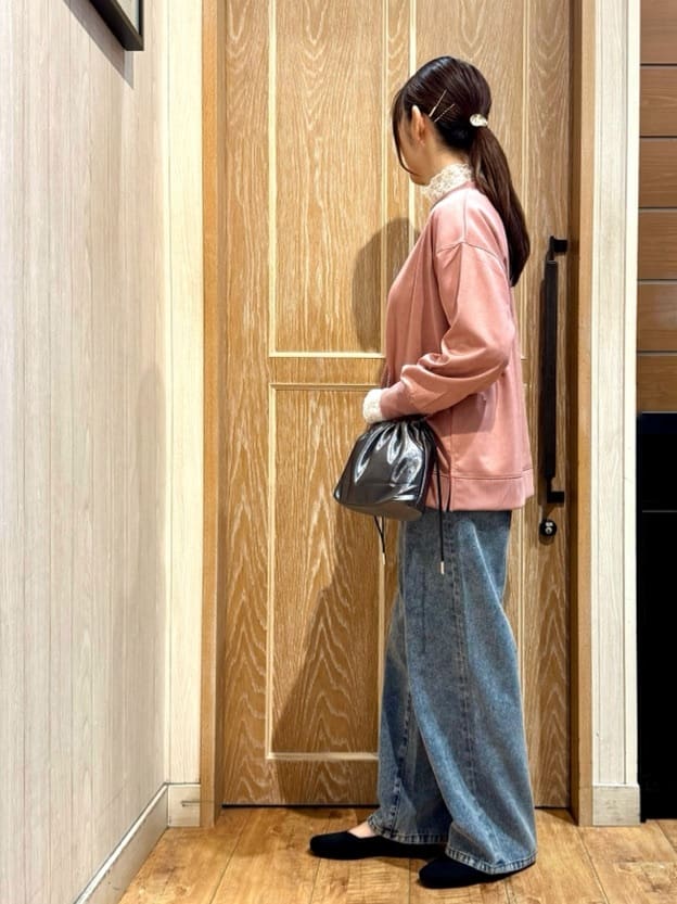 KAORIさんの「SHOO･LA･RUE｜【S-LL】上品なレースハイネックトップス」を使ったコーディネート