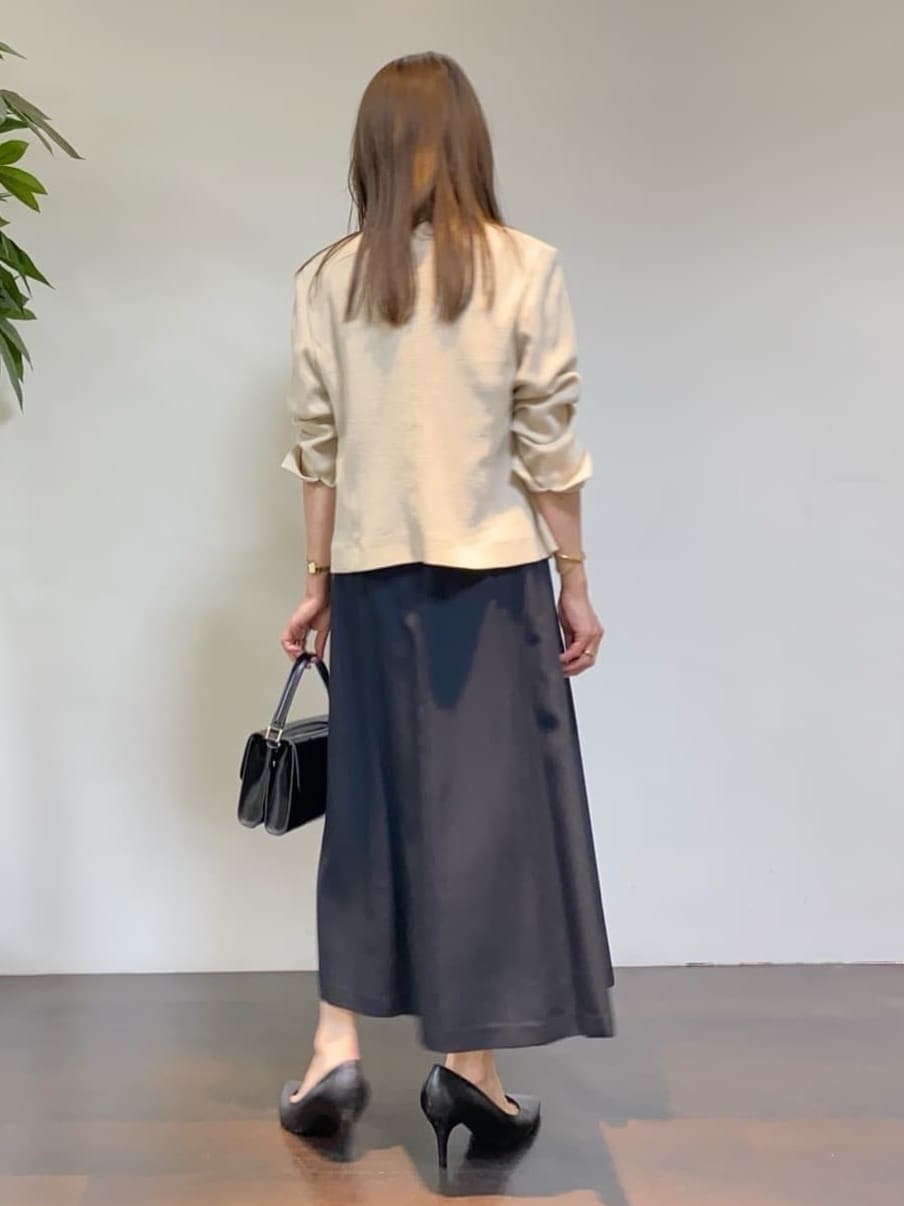 tomoさんの「UNTITLED｜【短丈/日本製】カラミ風メッシュ ノーカラージャケット」を使ったコーディネート