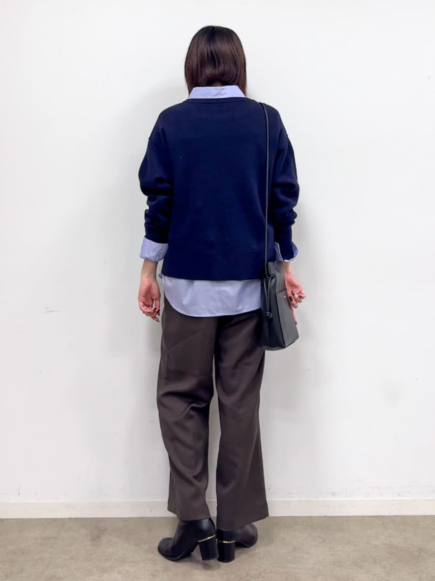 𝐜𝐡𝐢𝐤𝐚さんの「SHOO･LA･RUE｜【洗濯機可/ちくちくしにくい】大人カジュアルを叶える スウェットライクニット」を使ったコーディネート