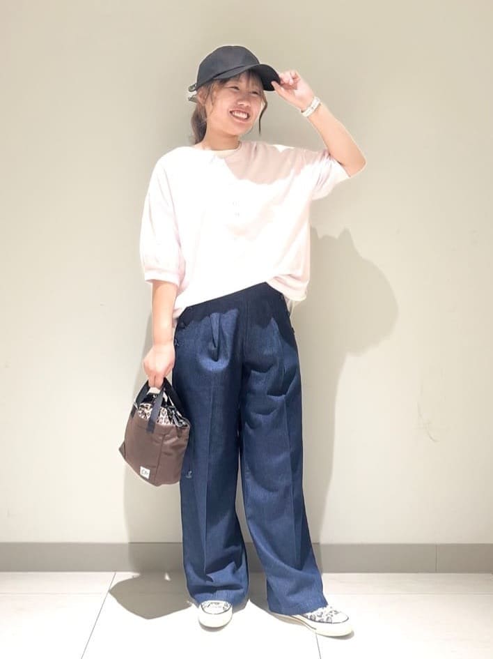 Liriさんの「Dessin｜【360度可愛い/前後2WAY/洗える】ライトコットンヘンリーカットソー」を使ったコーディネート