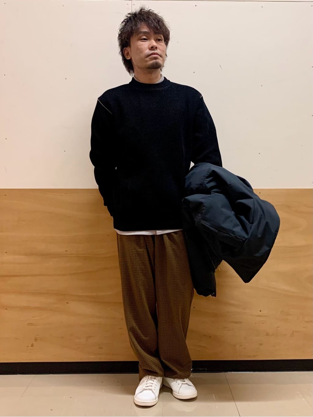 MATUさんの「THE SHOP TK｜【大人の上品カジュアルを叶える】ハグするニット 洗濯機OK／6色展開」を使ったコーディネート