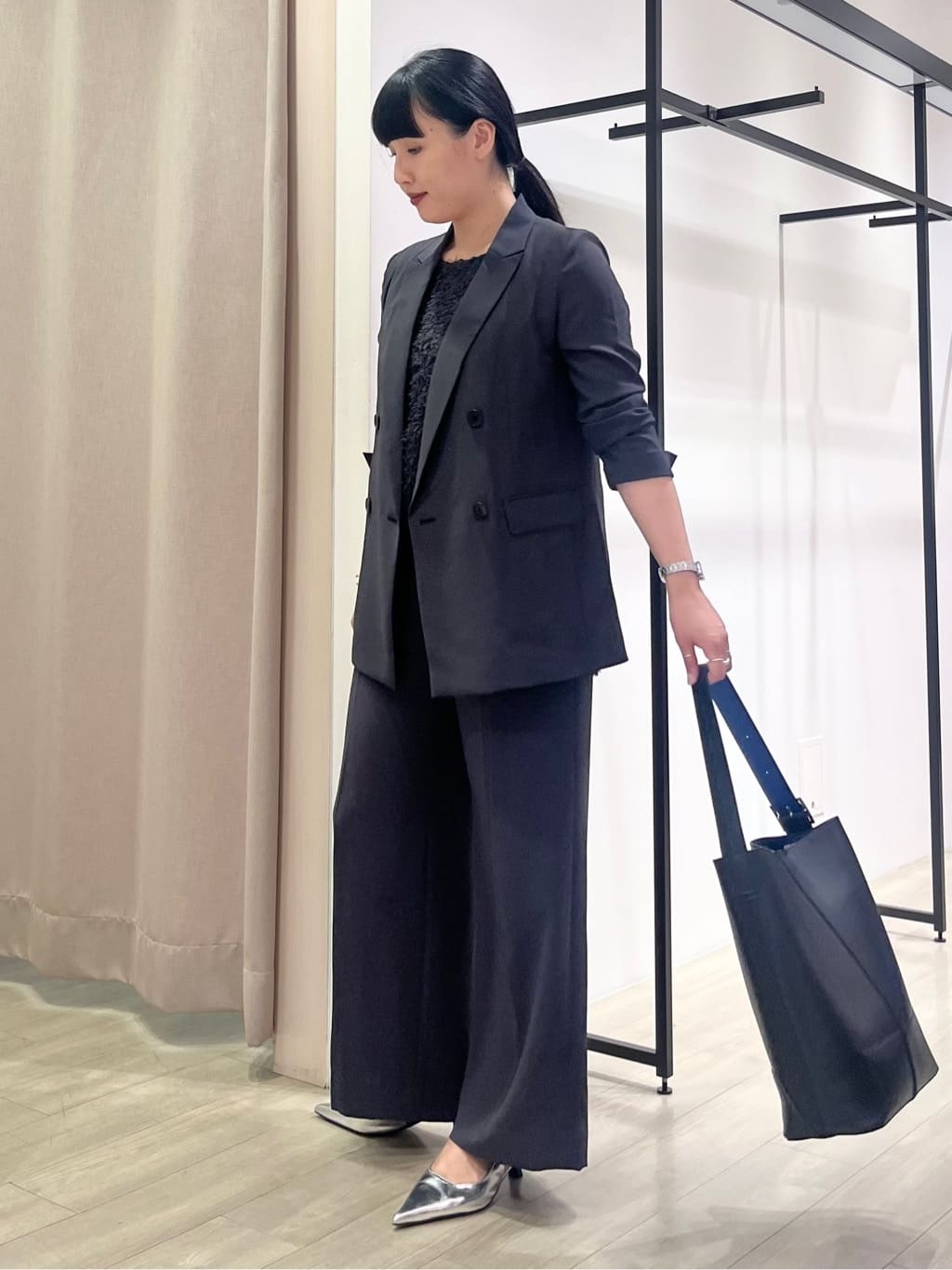 hasuさんの「INDIVI｜【軽く羽織れる！】ダブルジャケット」を使ったコーディネート