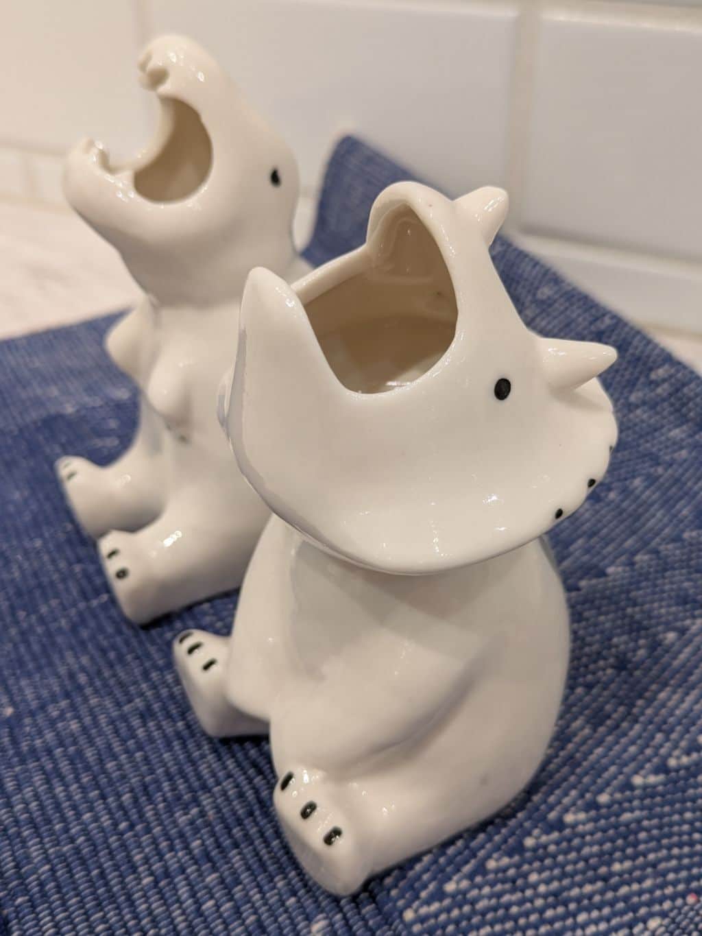 shino.さんの「212 KITCHEN STORE｜シナリー モチーフフラワーベース ティラノサウルス」を使ったコーディネート
