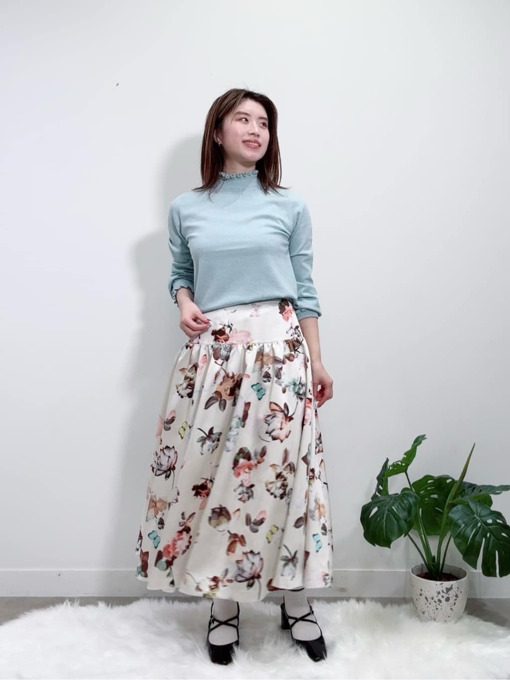 Suma Una本部スタッフさんの「SunaUna｜【SS～Lサイズ展開／6色展開】パール調ニット」を使ったコーディネート