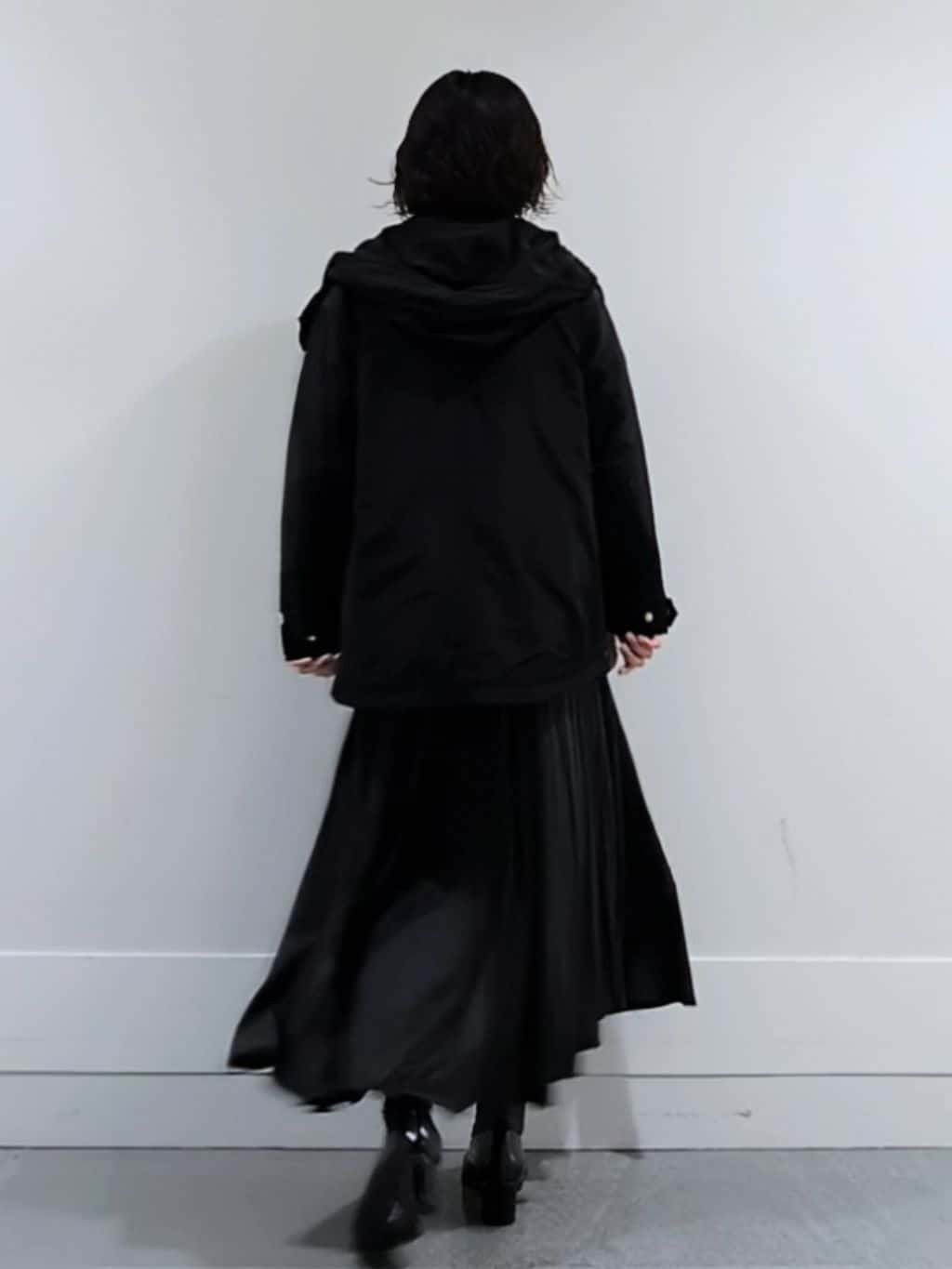 ミズタさんの「UNTITLED｜【アンサンブル可/洗える】シルクウールカシミヤ ドルマンスリーブニット」を使ったコーディネート