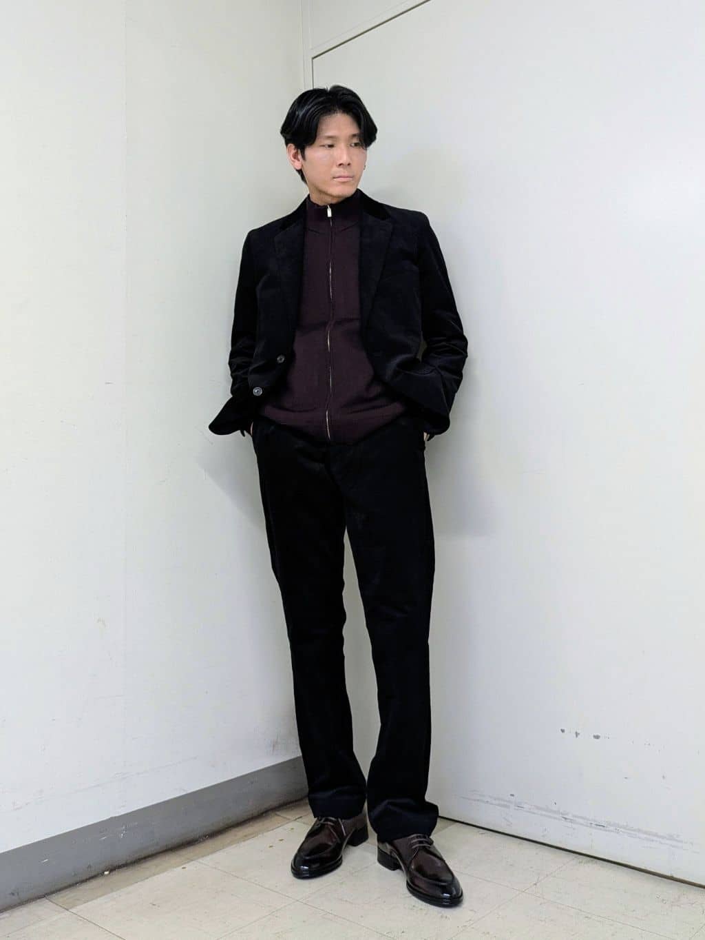 ryoさんの「TAKEO KIKUCHI｜アンチピリング ジップアップ ニット」を使ったコーディネート