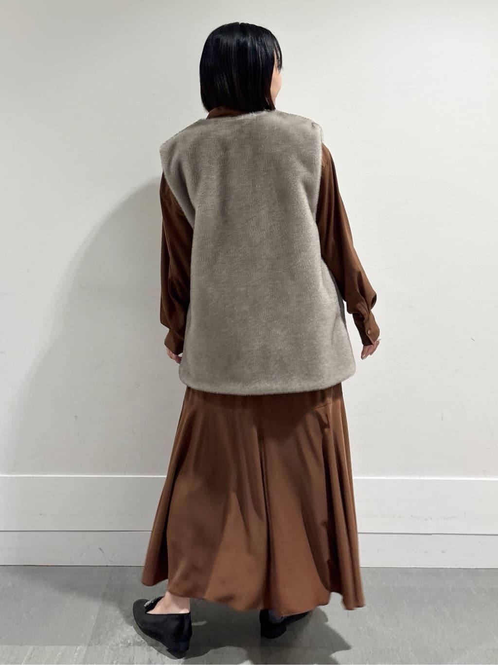 モエカさんの「UNTITLED｜【セットアップ可/スキッパー/ゆったり】リラクパウダーシャツ」を使ったコーディネート