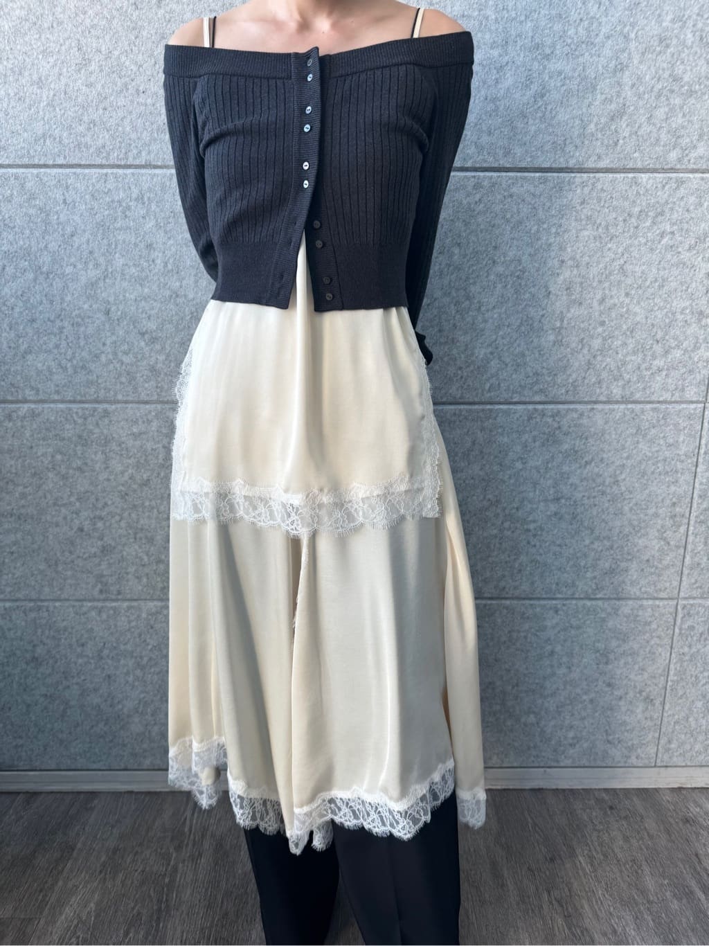 designer yukaさんの「CODE A｜lingerie mood lace skirt」を使ったコーディネート