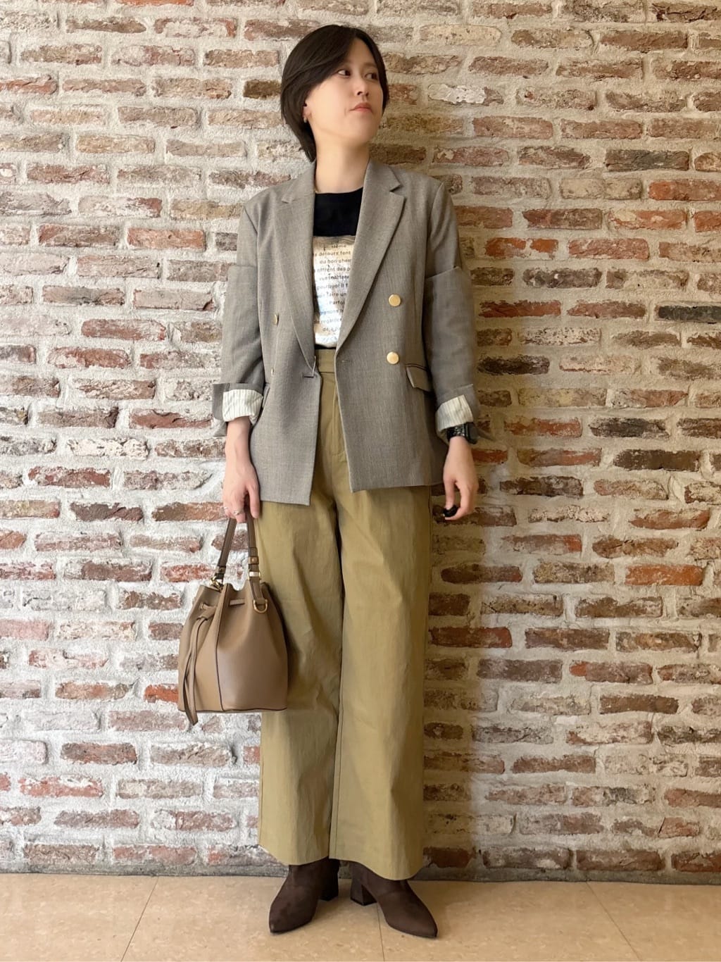 しばさんの「THE SHOP TK｜【今羽織るなら】ダブルブレストジャケット【セットアップ可/洗える】」を使ったコーディネート