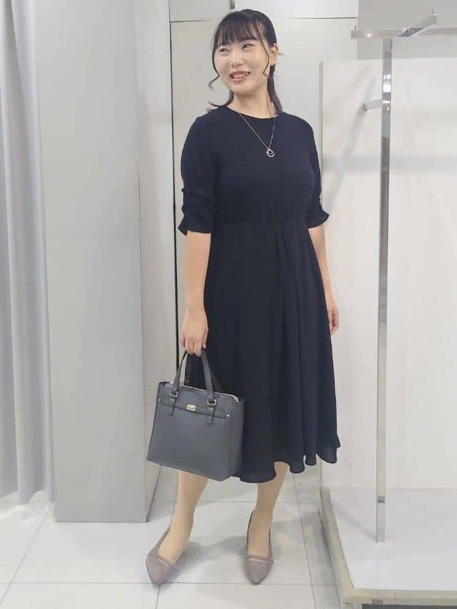 AZUSAさんの「Reflect｜【吸水速乾／防しわ】シルキープリーツワンピース」を使ったコーディネート