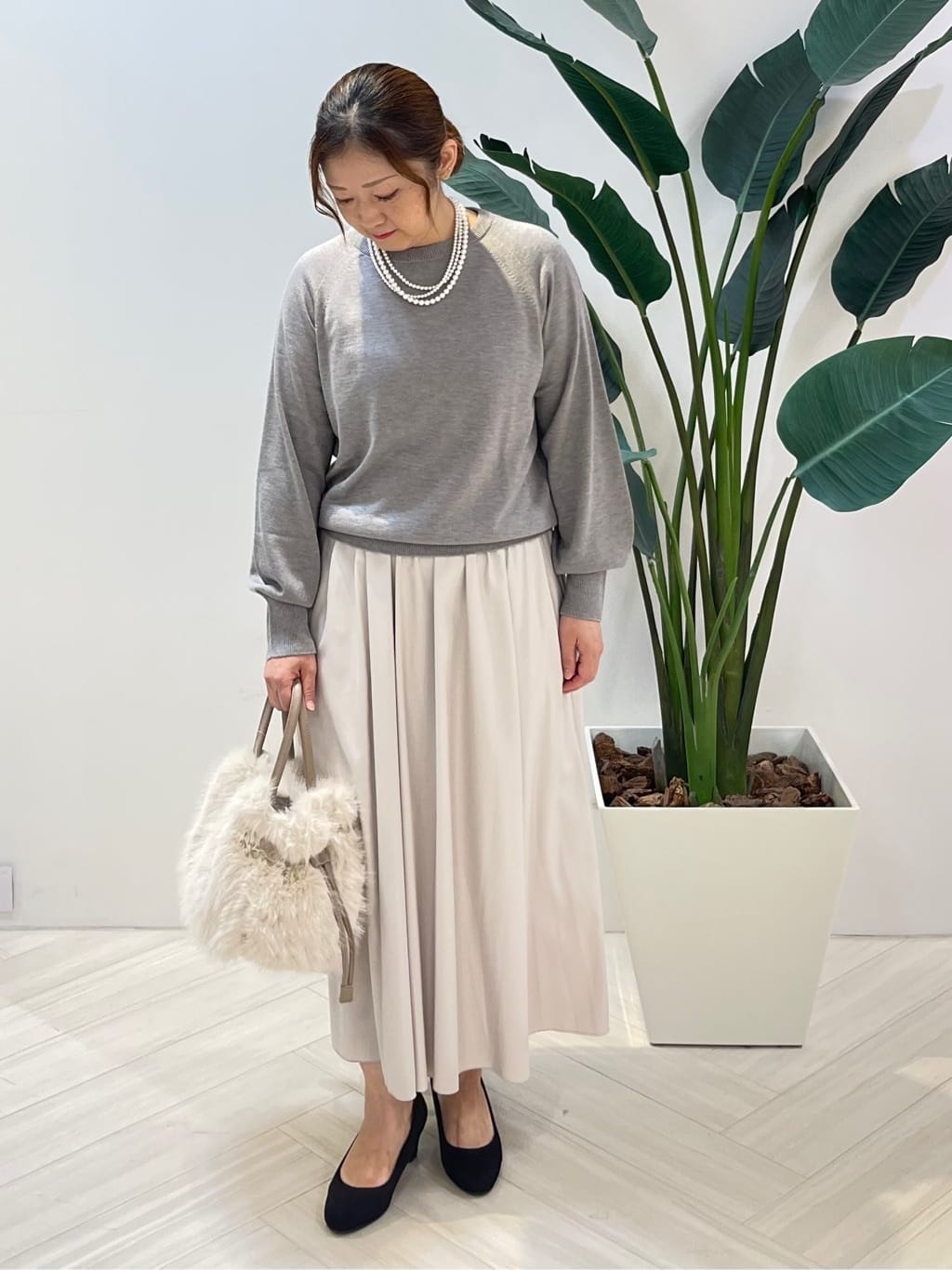 Tomoさんの「UNTITLED｜【8色展開／コンパクト丈】レーヨン混 コクーンニット」を使ったコーディネート