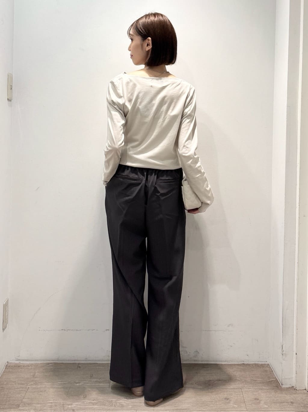 ぶまりんさんの「OPAQUE.CLIP｜【es】アシメドレープカットソー【洗濯機OK】」を使ったコーディネート