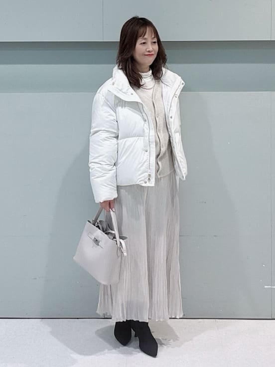 makiさんの「UNTITLED｜【トレンド/撥水機能/防寒】ショートダウンコート」を使ったコーディネート