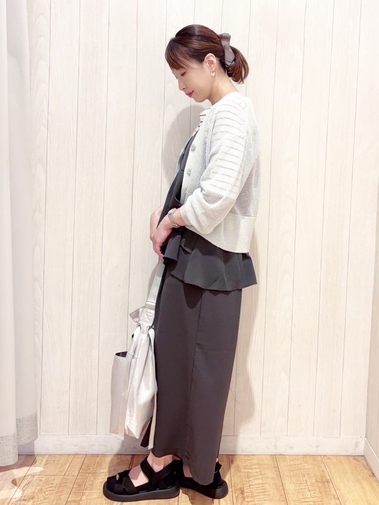 あいこさんの「SHOO･LA･RUE｜【S-LL】女性らしさ漂うハートネック テレコ5分袖トップス」を使ったコーディネート