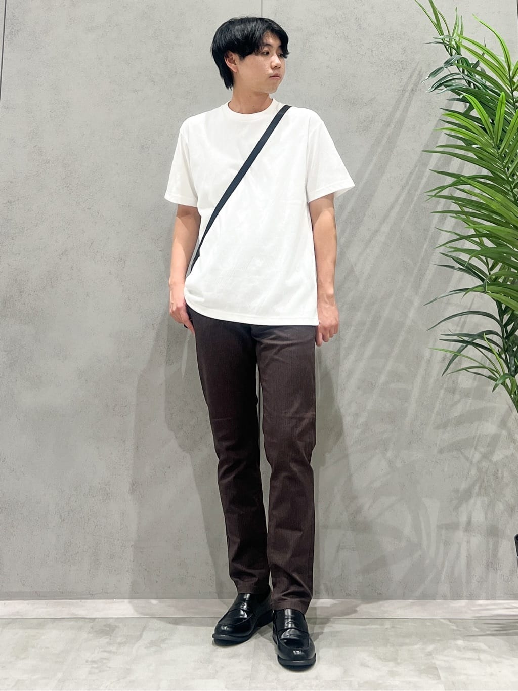 SHI-MAさんの「THE SHOP TK｜パターンジャカード半袖Tシャツ【洗濯機OK】」を使ったコーディネート
