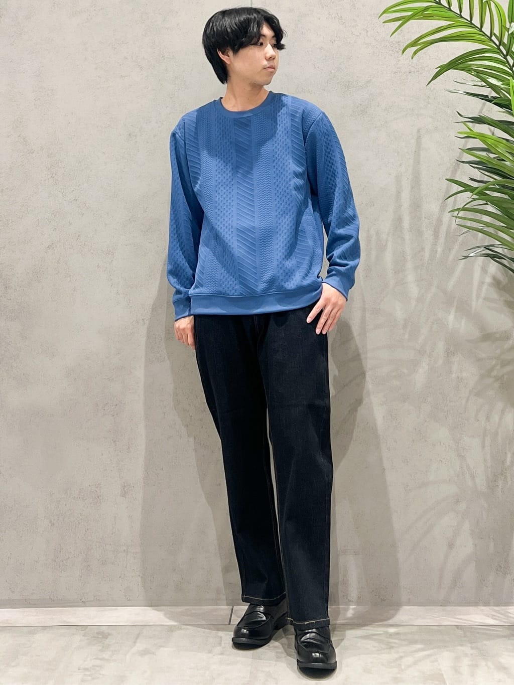 SHI-MAさんの「THE SHOP TK｜【無地に飽きた方へ】ふくれジャカードスウェット　洗濯機OK/6色展開/ユニセックスでおすすめ！」を使ったコーディネート