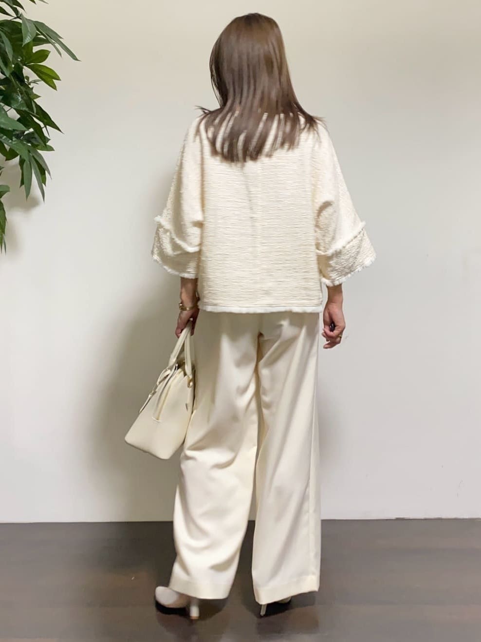 tomoさんの「UNTITLED｜【ミディ丈/軽やか】セミラグランリバー コート」を使ったコーディネート