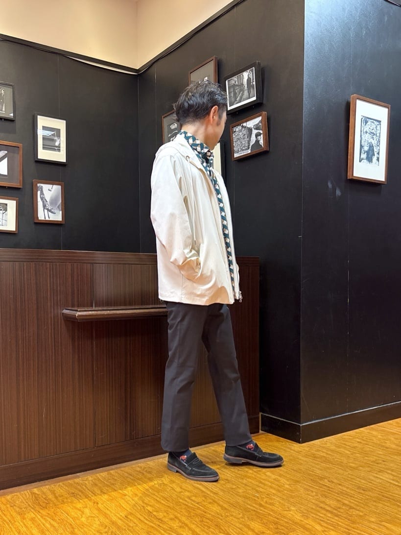 KEIさんの「TAKEO KIKUCHI｜【3D ナイロン ストレッチ】ジップアップ フードブルゾン」を使ったコーディネート