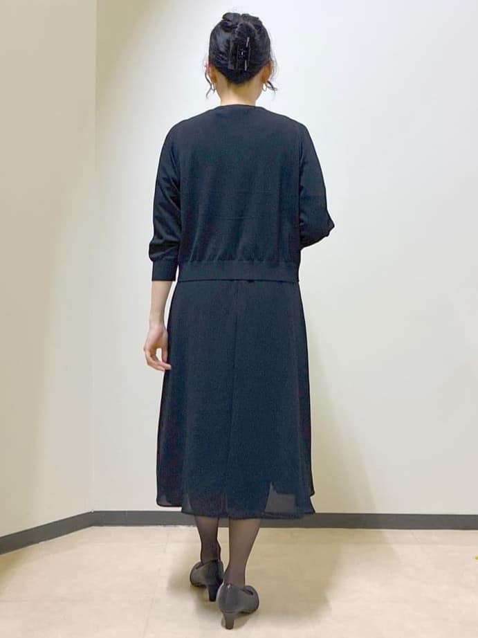  beni_gingerさんの「Reflect｜【吸水速乾／防しわ】シルキープリーツワンピース」を使ったコーディネート