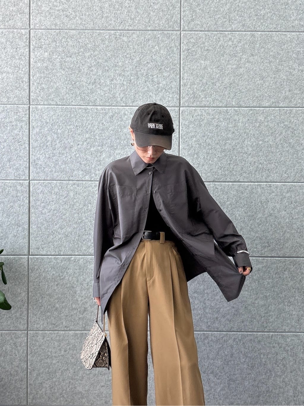 kotakiさんの「INDIVI｜Timeless｜モードスラックス」を使ったコーディネート