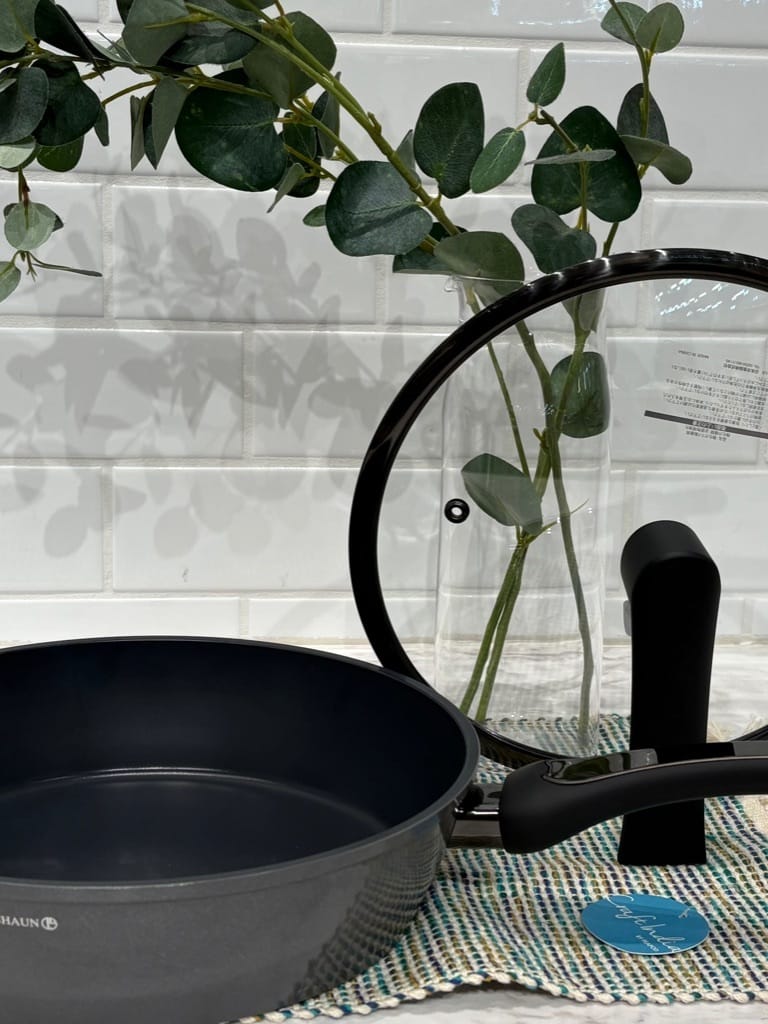YUKOさんの「212 KITCHEN STORE｜プラズマプロ フライパン20cm ＜KEVNHAUN ケヴンハウン＞」を使ったコーディネート
