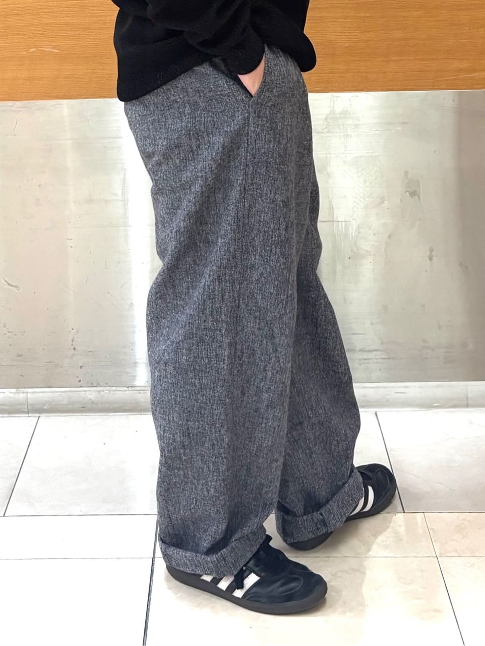 タニさんの「THE SHOP TK｜【大人の上品カジュアルを叶える】ハグするニット 洗濯機OK／6色展開」を使ったコーディネート