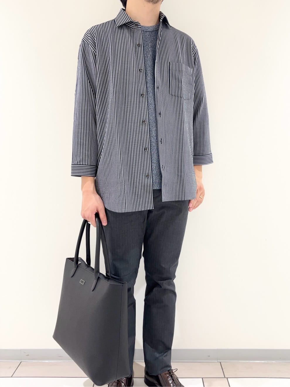 及川さんの「TAKEO KIKUCHI｜【Made in JAPAN】播州織 ヘリンボン ストレート パンツ」を使ったコーディネート