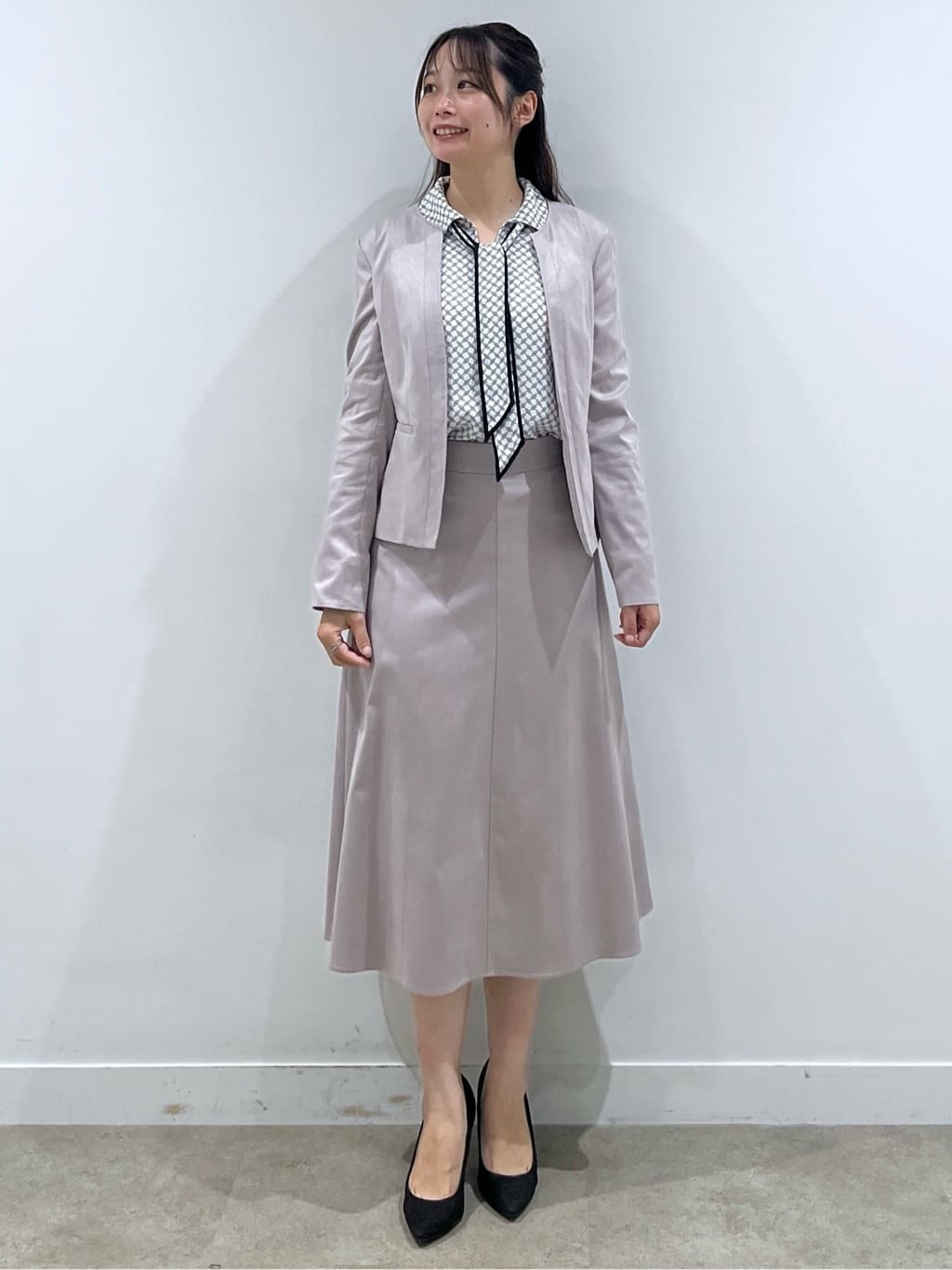 Saekoさんの「COUP DE CHANCE｜【手洗い可／日本製】スェード調ノーカラージャケット」を使ったコーディネート