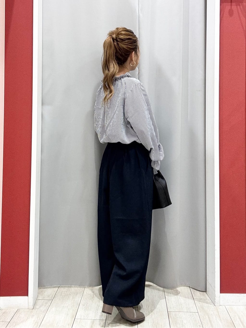 shioさんの「SHOO･LA･RUE｜ウエストまわりをすっきり魅せる デザインガウチョパンツ」を使ったコーディネート