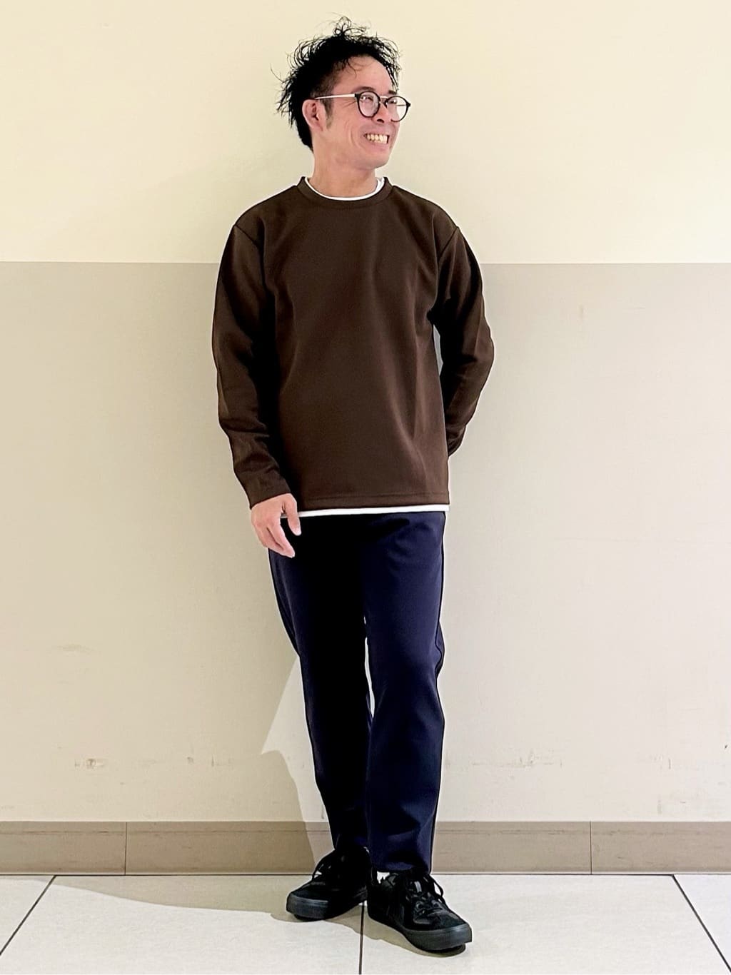 KENJI Iさんの「THE SHOP TK｜累計売上15万本突破！！360&deg;ストレッチ スマートムーブイージーパンツ 【洗濯機OK/ウエストゴム」を使ったコーディネート