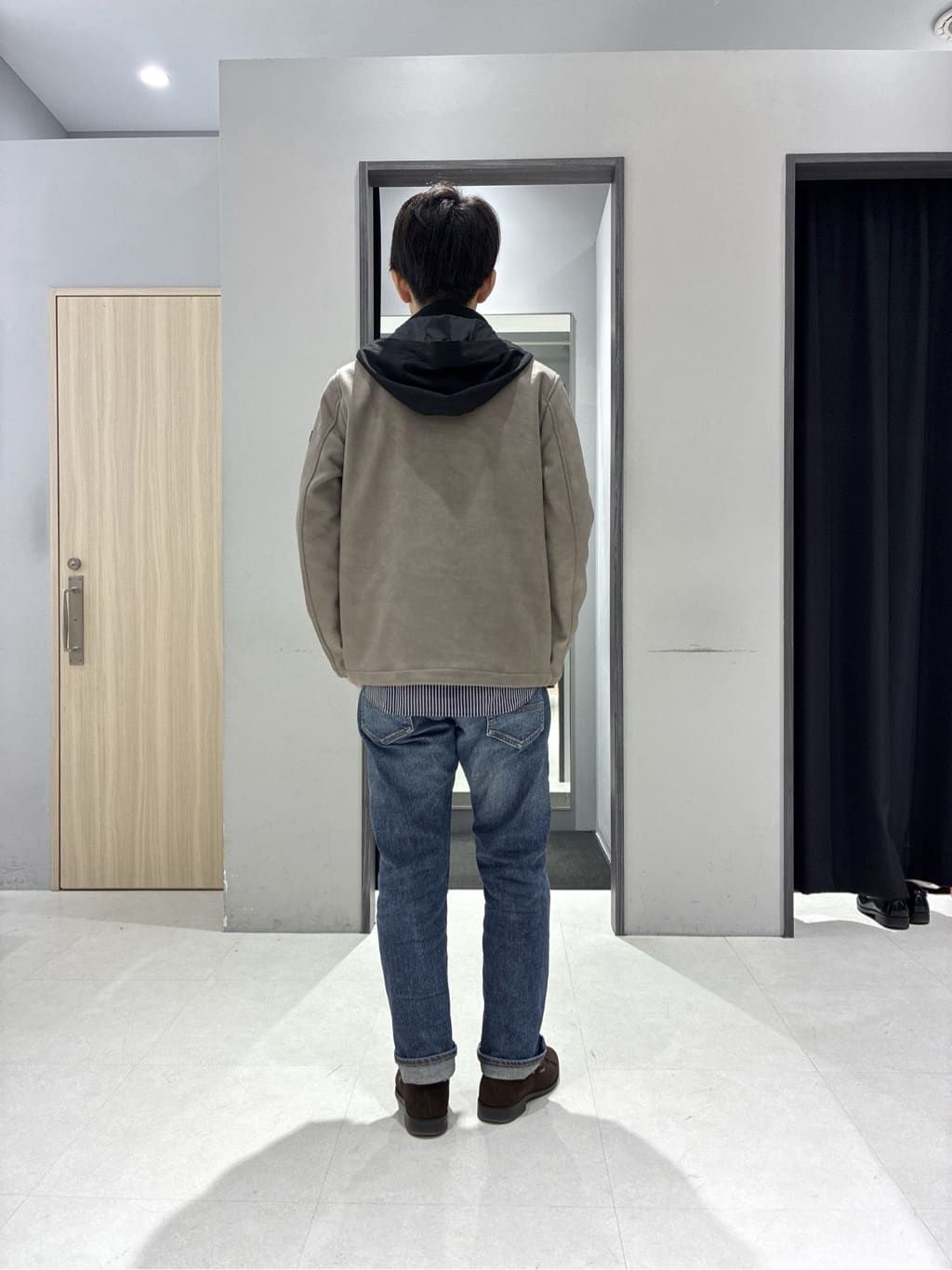 わいずみさんの「TAKEO KIKUCHI｜【JUST ONE LAYER】ダウンファブリック ジップアップ フード ブルゾン」を使ったコーディネート