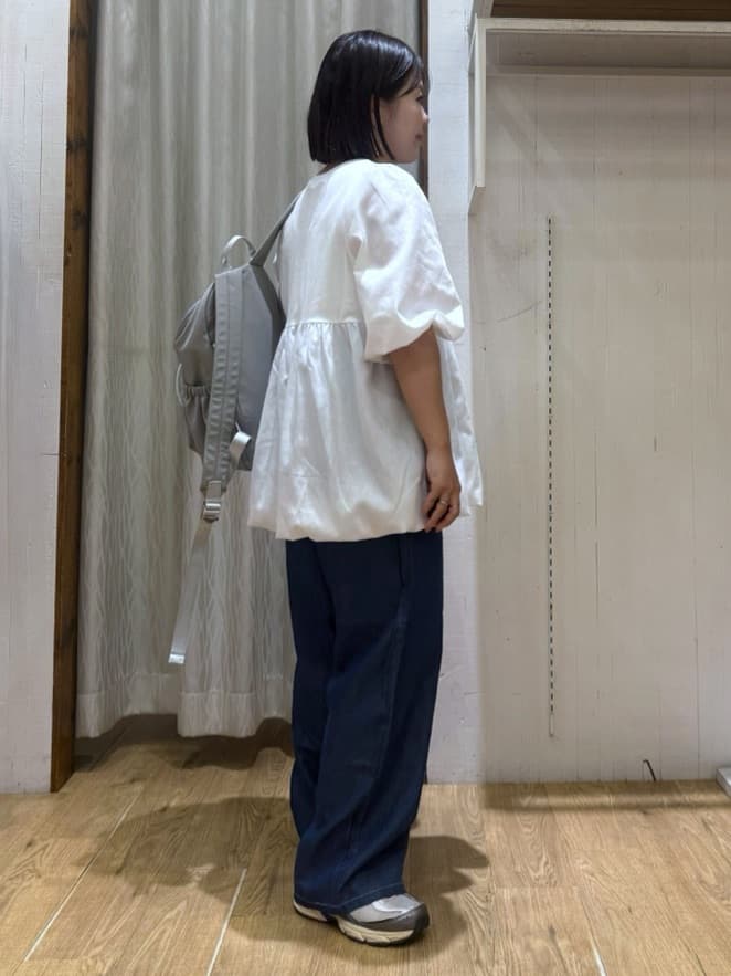 chさんの「THE SHOP TK｜バルーンスリーブペプラムチュニック【洗える】」を使ったコーディネート