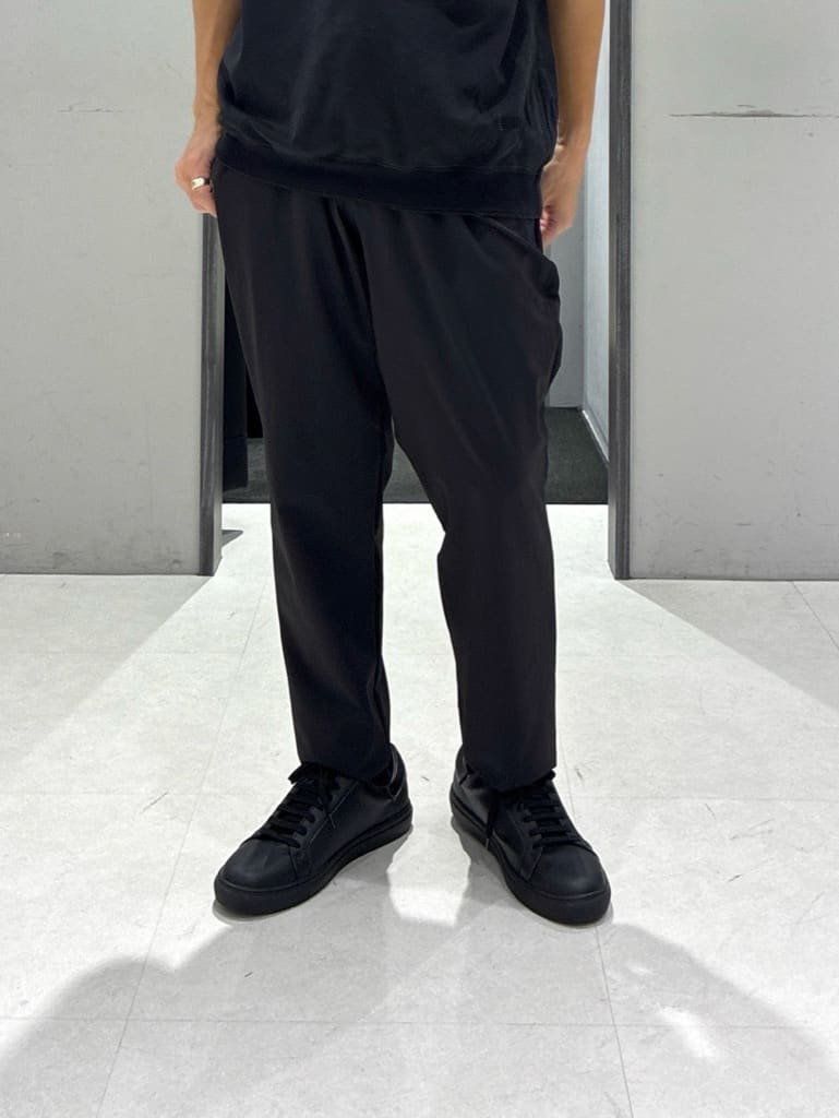 わいずみさんの「TAKEO KIKUCHI｜【COOL CITY WEAR】籠目アート柄 サッカーシャツ /通気性」を使ったコーディネート