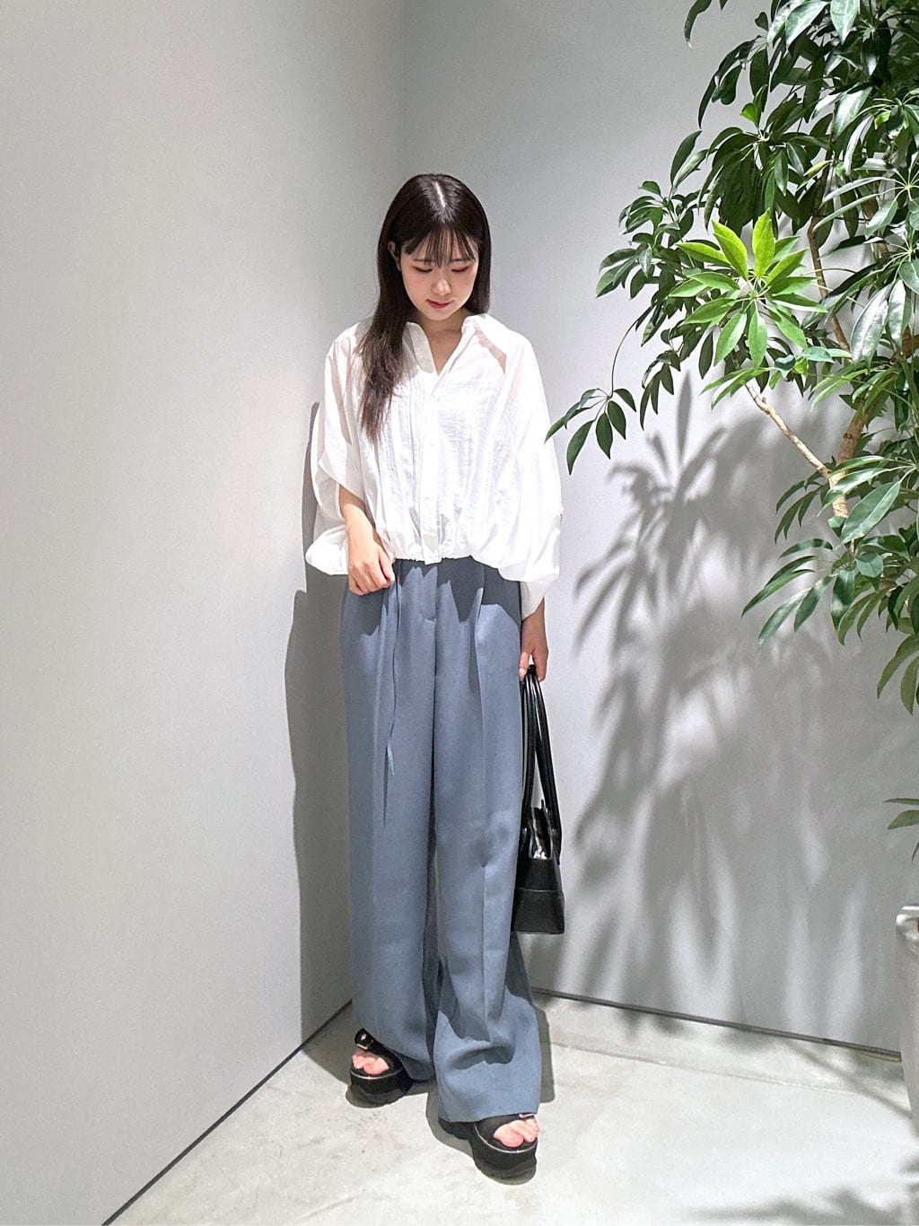 Renoさんの「INDIVI｜バルーンフォルムブラウス」を使ったコーディネート
