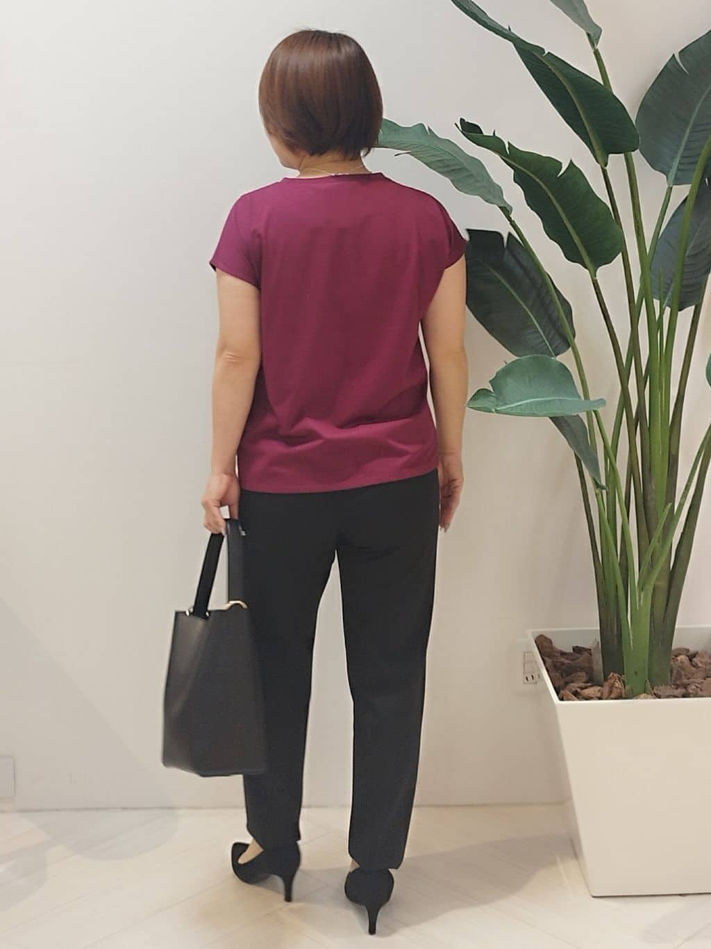 s u g iさんの「UNTITLED｜【洗える/Tシャツ】ツイストプルオーバー」を使ったコーディネート