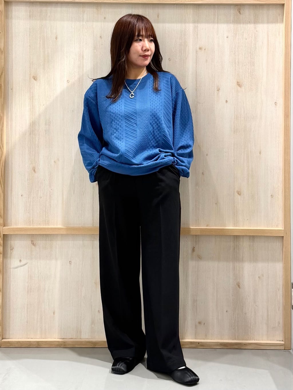 nanaさんの「THE SHOP TK｜【無地に飽きた方へ】ふくれジャカードスウェット　洗濯機OK/6色展開/ユニセックスでおすすめ！」を使ったコーディネート
