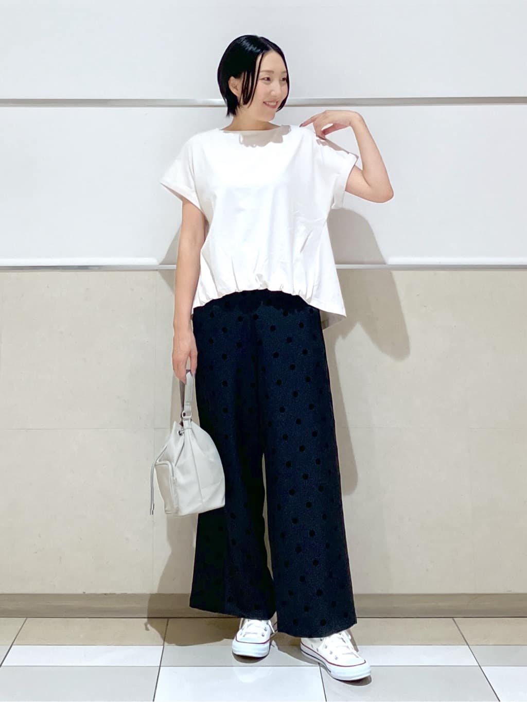 eriko さんの「Dessin｜【二の腕カバー／UVカット】ロールアップスリーブ裾ギャザーカットソー」を使ったコーディネート